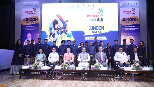 Shri Dharmendra Pradhan felicitates winners of WorldSkills Competition 2022, launches IndiaSkills 2023-24