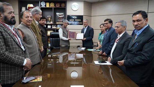 Ministry of Ayush signed MoU with RIS
