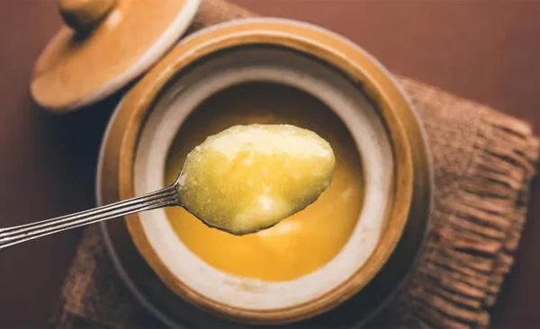 A teaspoon of ghee in morning keeps the kilos away:From detoxification to good skin, expert shares 6 surprising health benefits of this ‘golden fat’, know who should avoid it